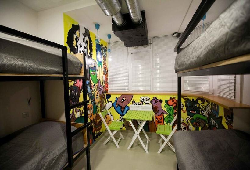 Hostel 69