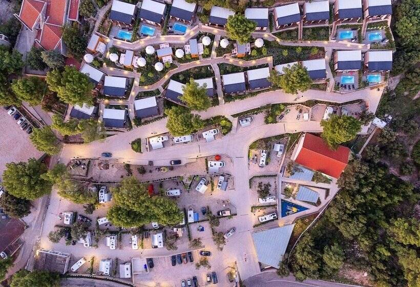 בית מלון כפרי Medora Orbis Mobile Homes & Glamping