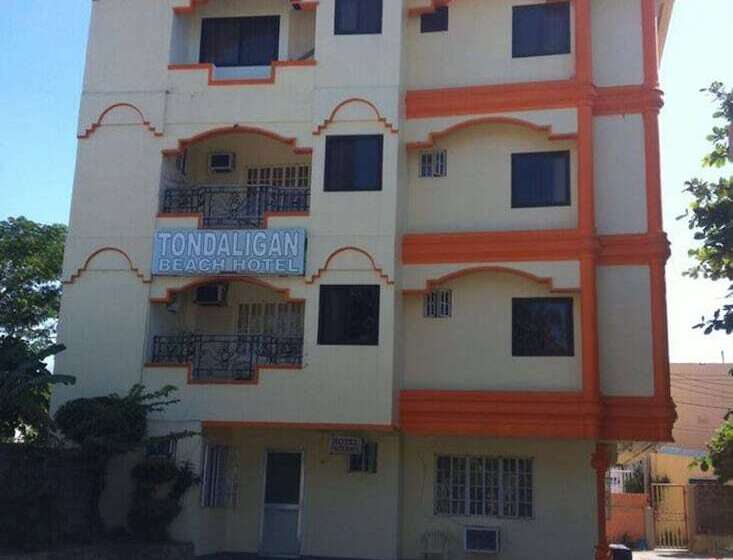 فندق Reddoorz @ Tondaligan Beach