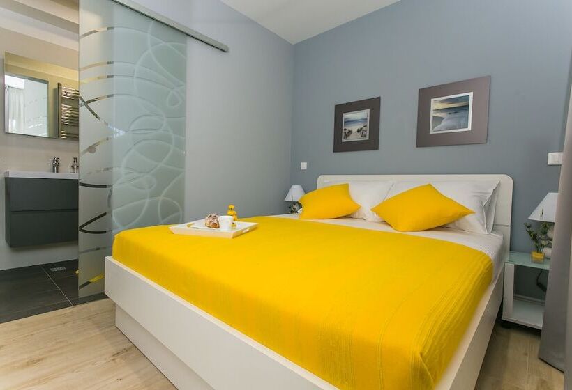 Luxury  Apartments Giovanni With  Pool