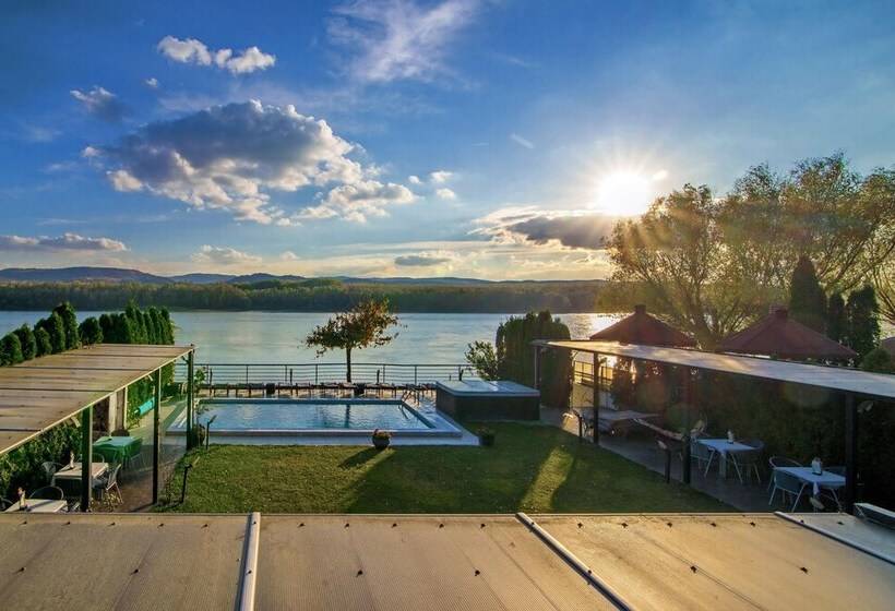 پانسیون Guest House Panorama Aqualux With Free Parking