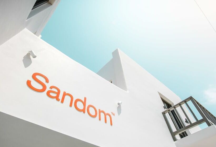 پانسیون Sandom
