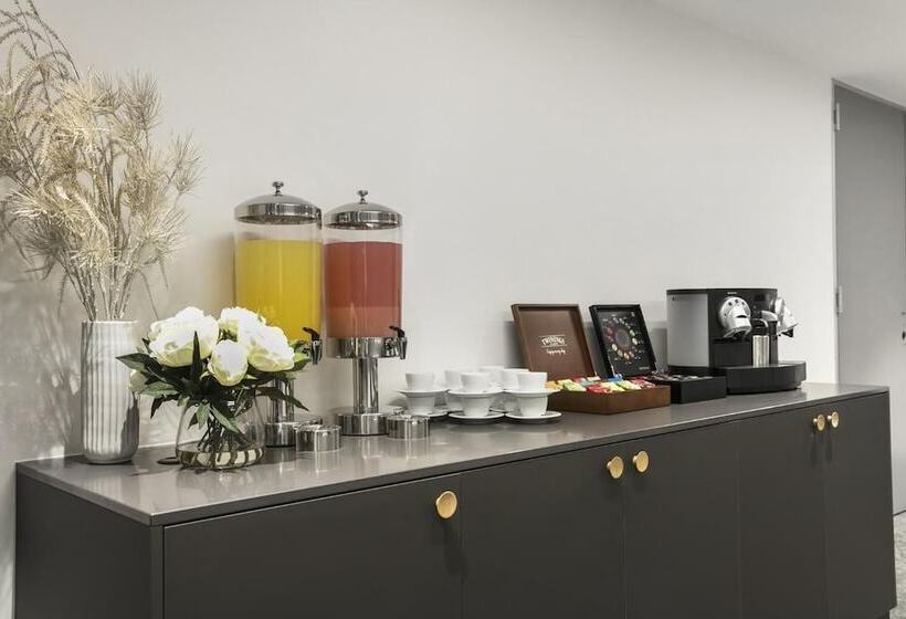 Quest Canberra City Walk