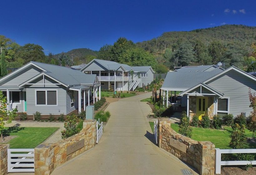 Spring Home  Our Place At Bright