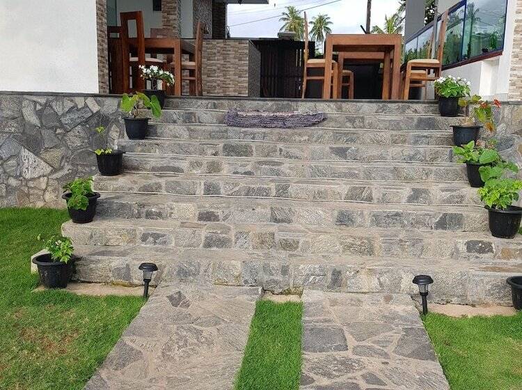 ベッドアンドブレックファースト Amber House Lanka