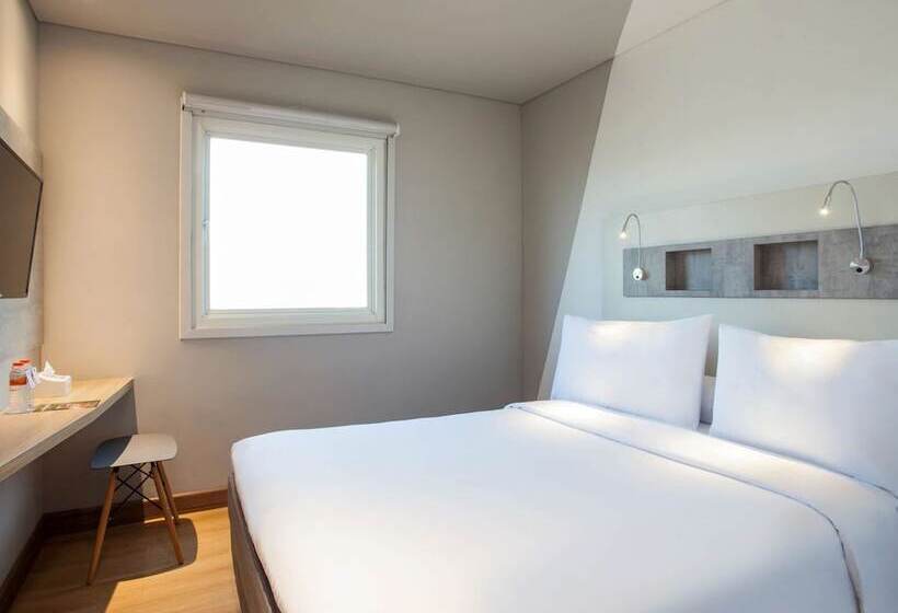 هتل Ibis Budget Surabaya Diponegoro