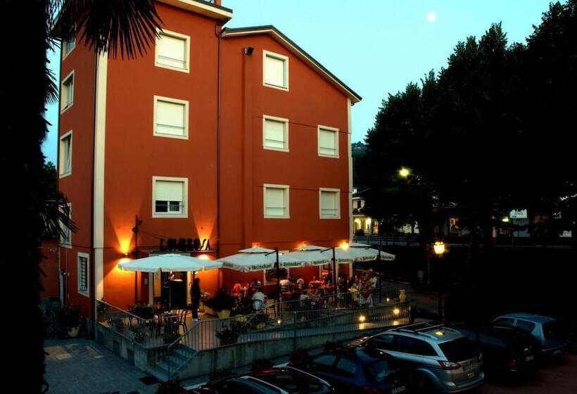 Отель Locanda L'ombrosa