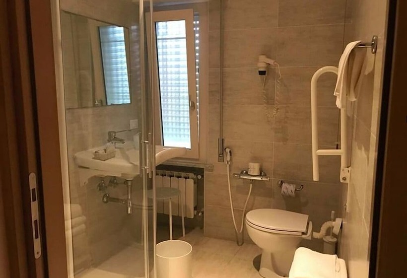 Отель Locanda L'ombrosa