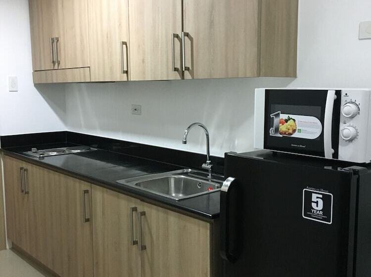 Usp Suites At Shore Residences