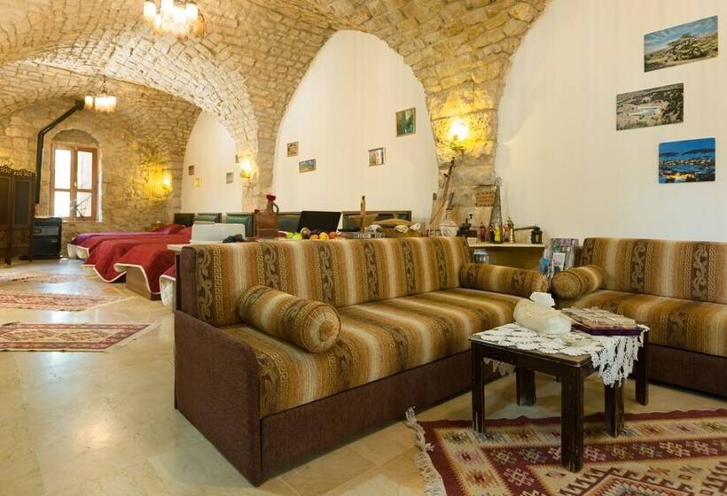 Boustany Guest House   Hostel