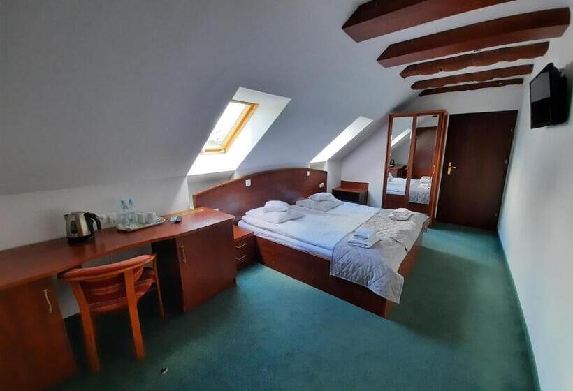 هتل Malachit Karpacz Spa