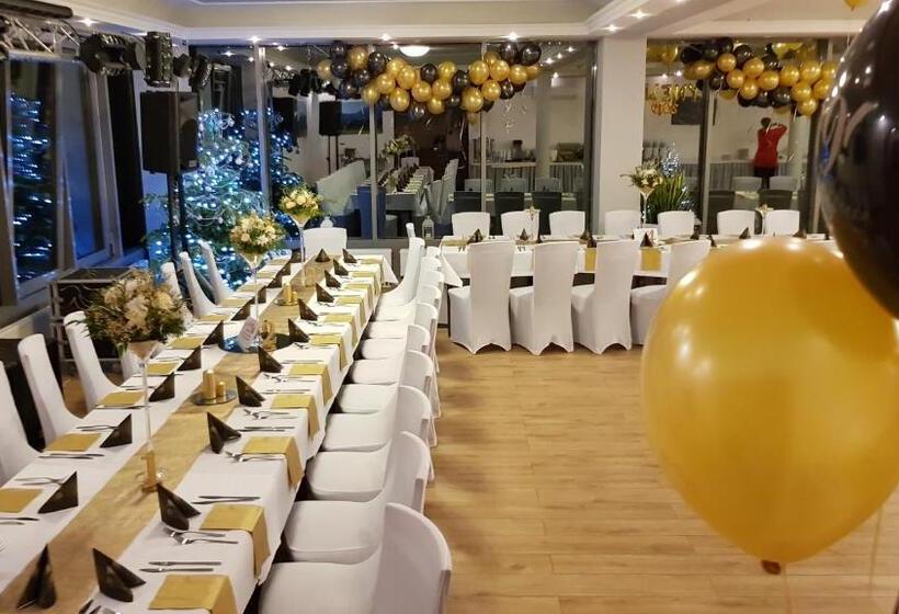 هتل Malachit Karpacz Spa