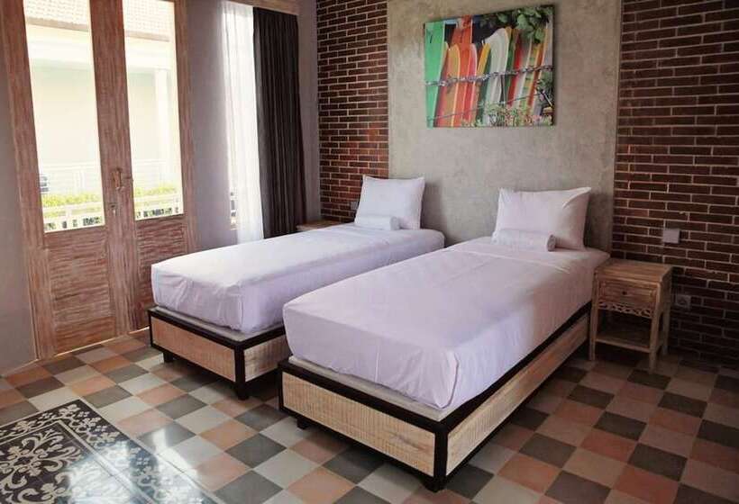 Mojosurf Camp Canggu   Hostel