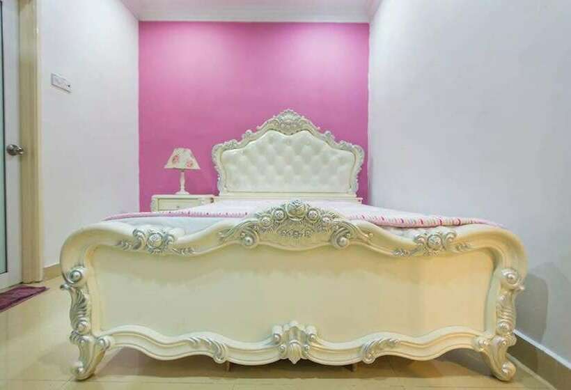 پانسیون Botanic Elegant Suite Klang