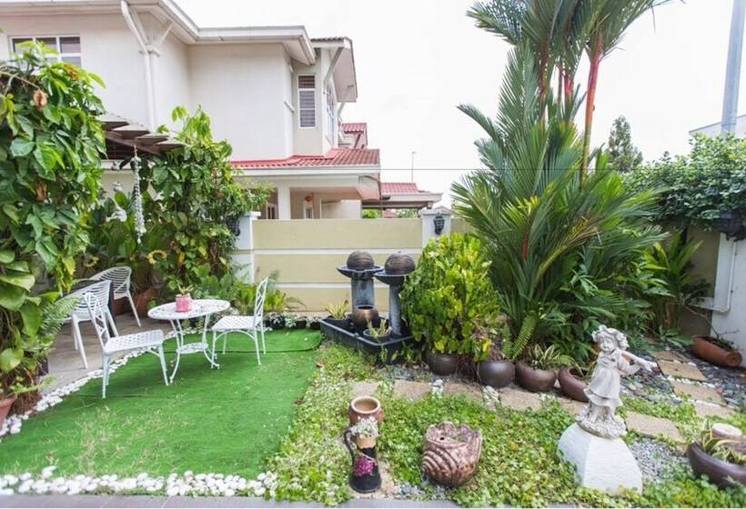 پانسیون Botanic Elegant Suite Klang