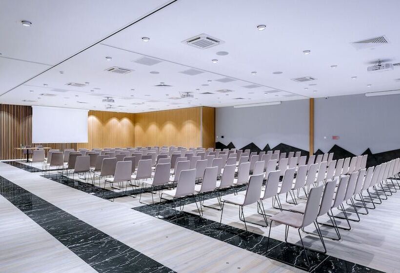 هتل Green Mountain 5