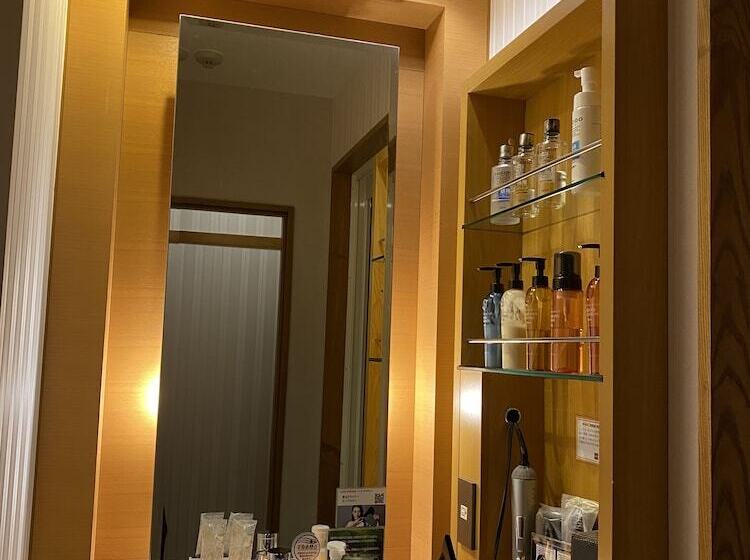 فندق Oasis  Adults Only