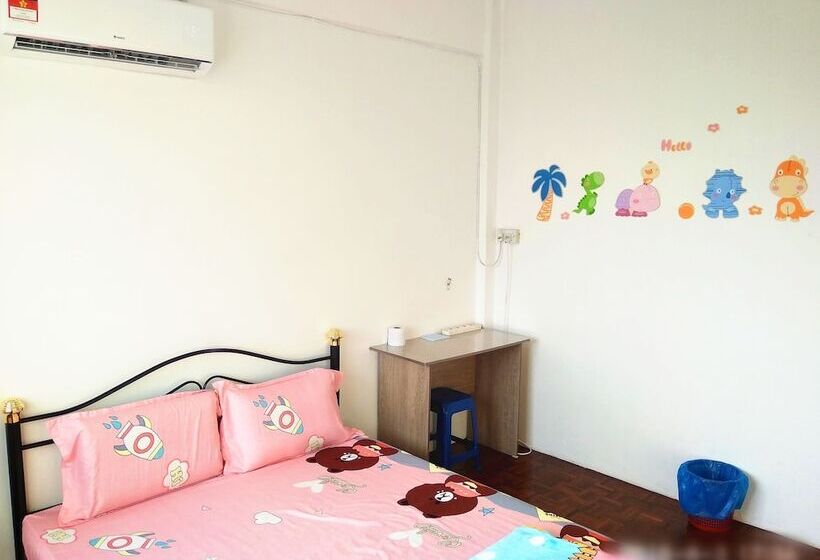 H Homestay   Semi D 1000mbps  Wifi, Astro & Private Parking