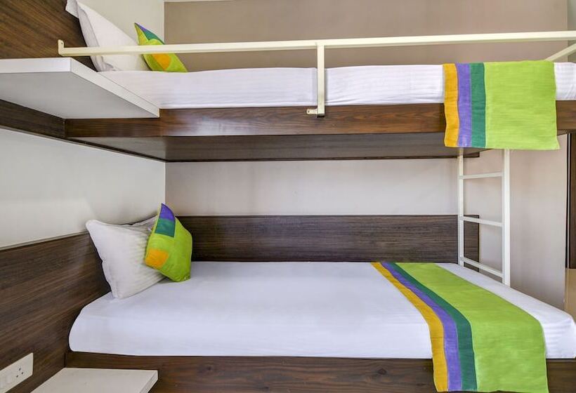Отель Treebo Shree Sai Suites