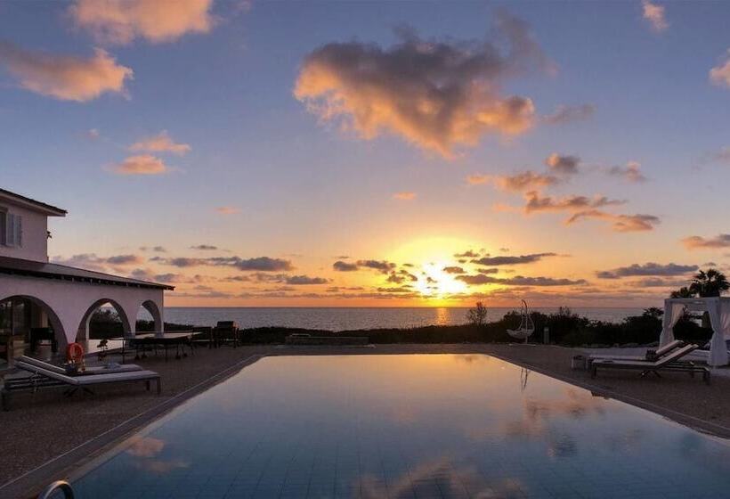 Villa Searay