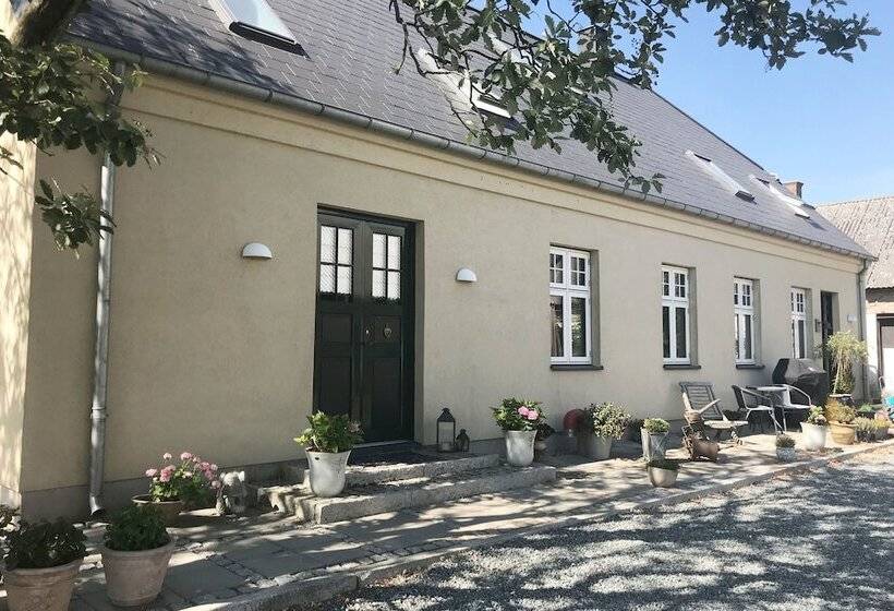 Basballegaard Bed & Breakfast