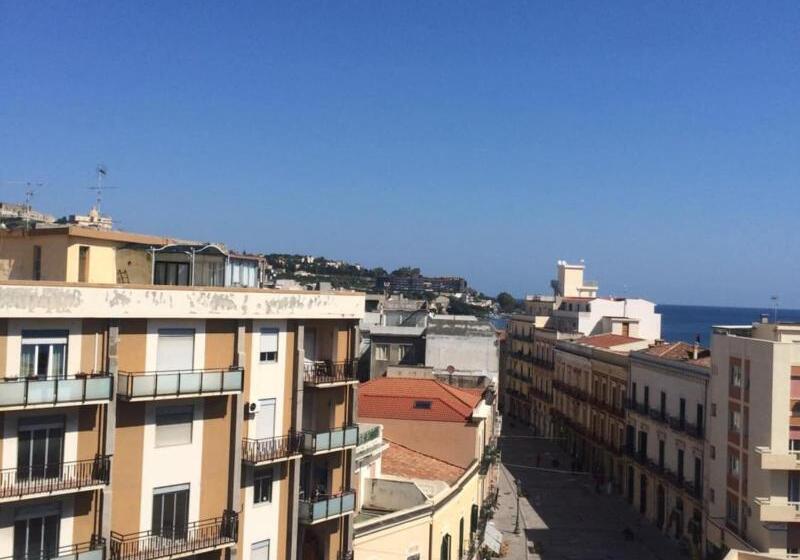 هتل Milazzo Inn Aimori