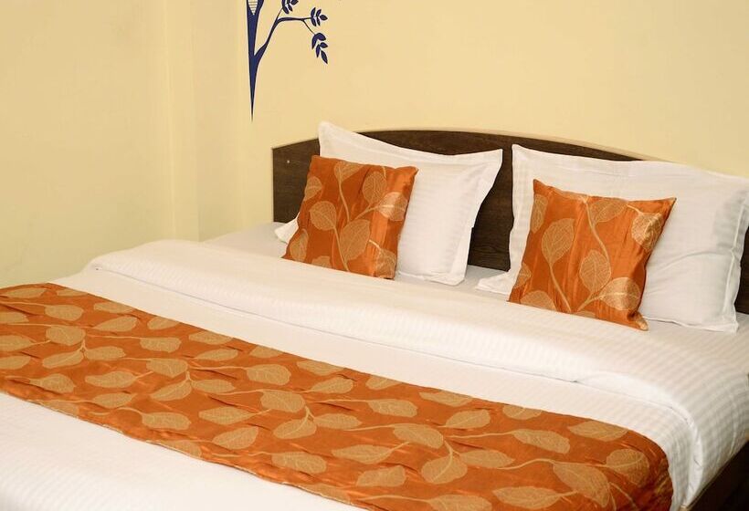 فندق Eden Residency