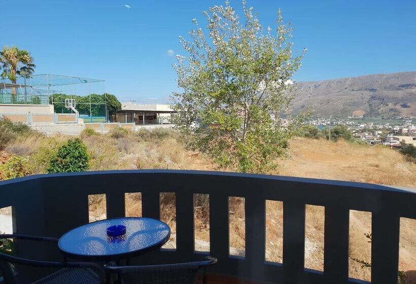 Nina Apartment