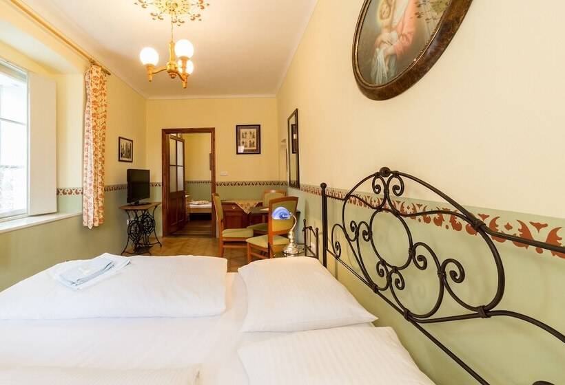 پانسیون Penzion Gardena