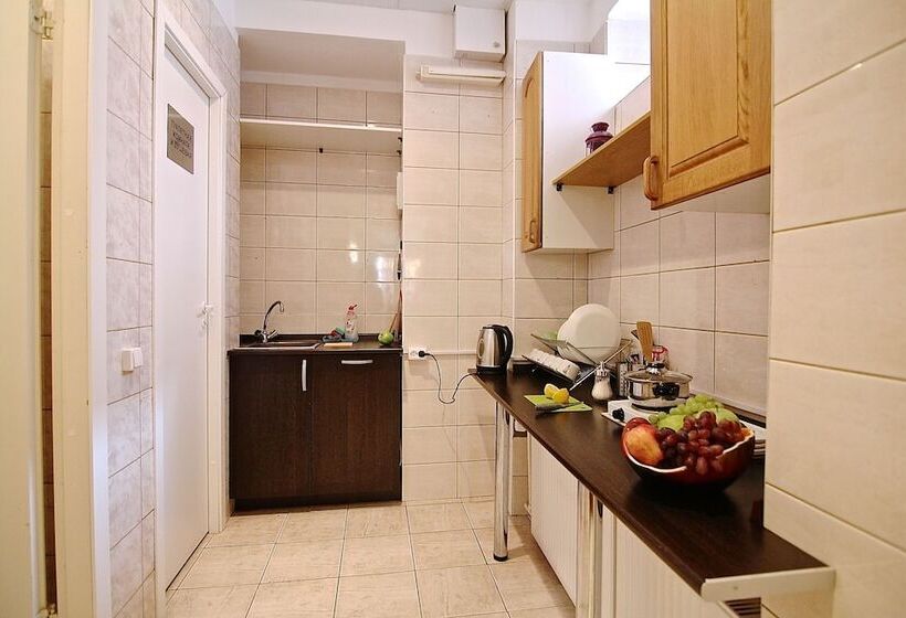 Assol Hostel