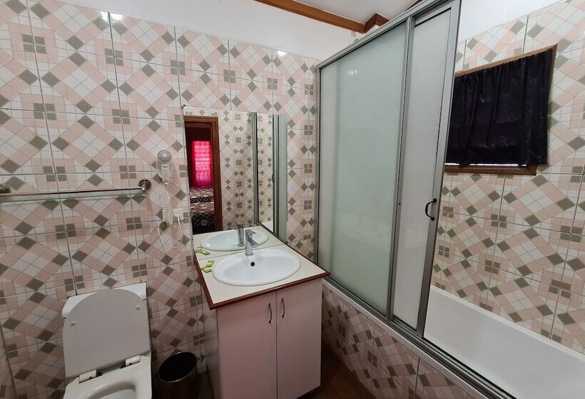 هتل Blue Light Village