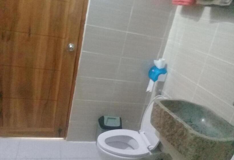 پانسیون Pesona Bali Room And Restaurant