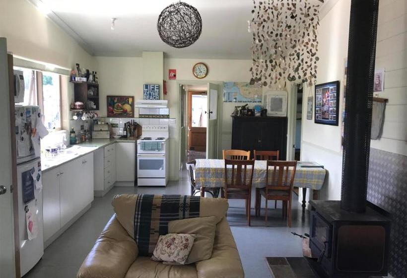 پانسیون Port Campbell Guesthouse & Flash Packers