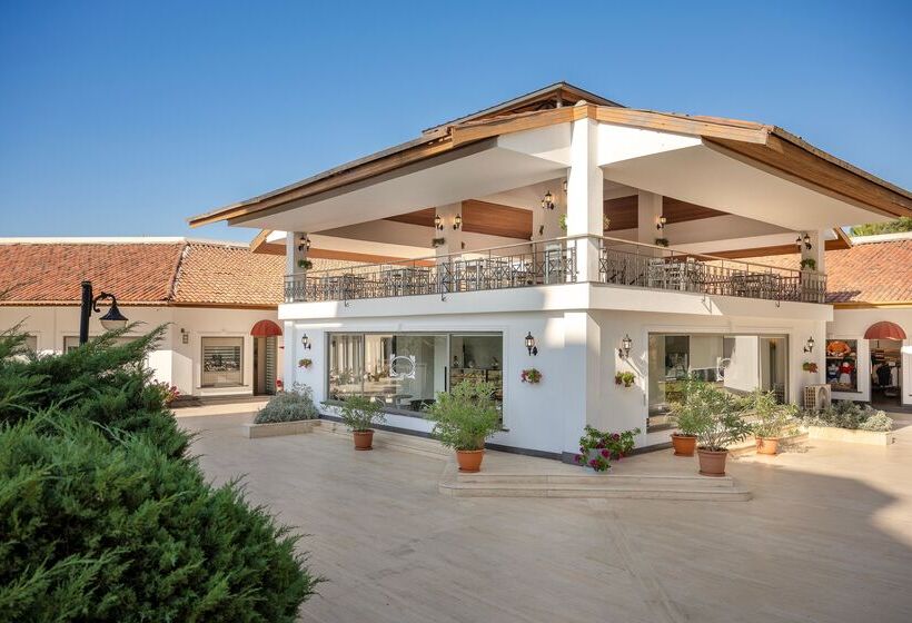 Adora Hotel & Resort