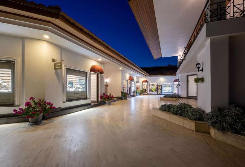 Adora Hotel & Resort