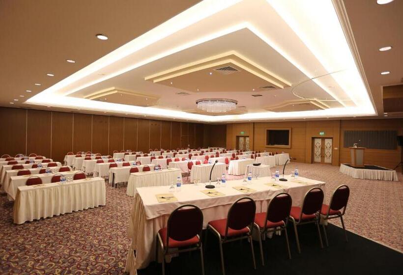 Adora Hotel & Resort