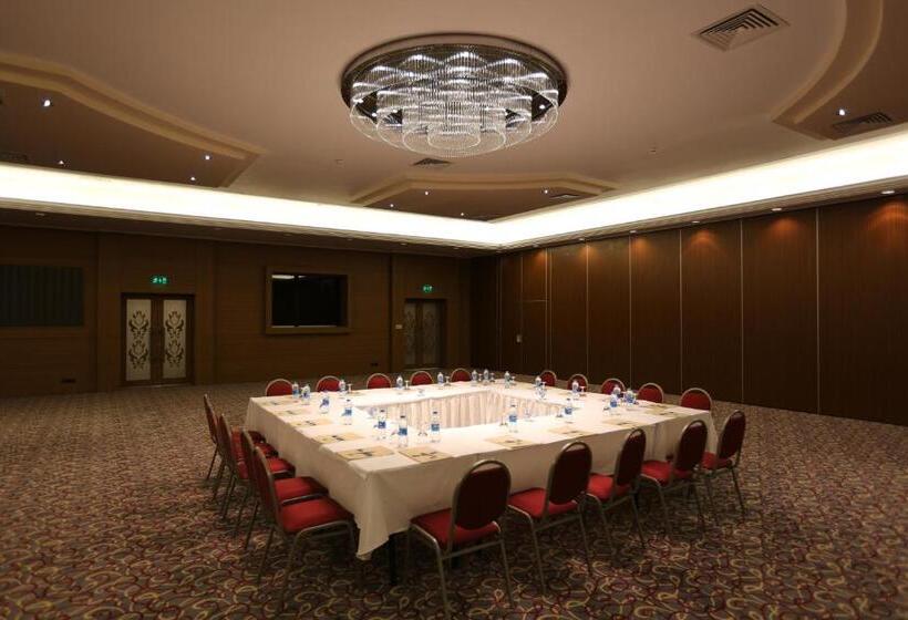 Adora Hotel & Resort