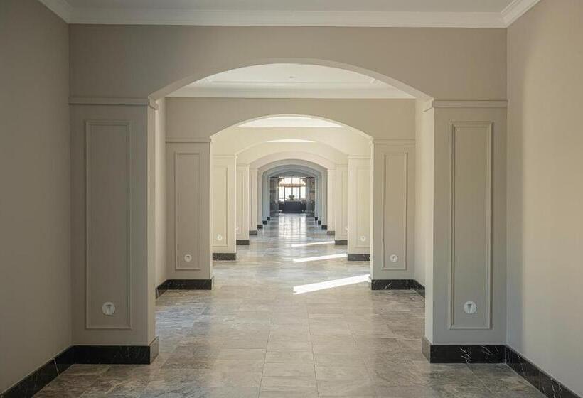 Adora Hotel & Resort