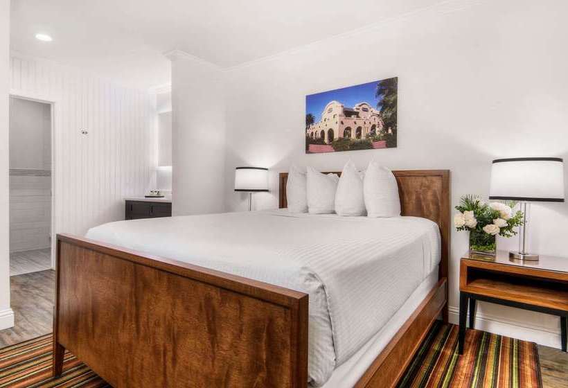 Aggie Inn, Ascend Hotel Collection