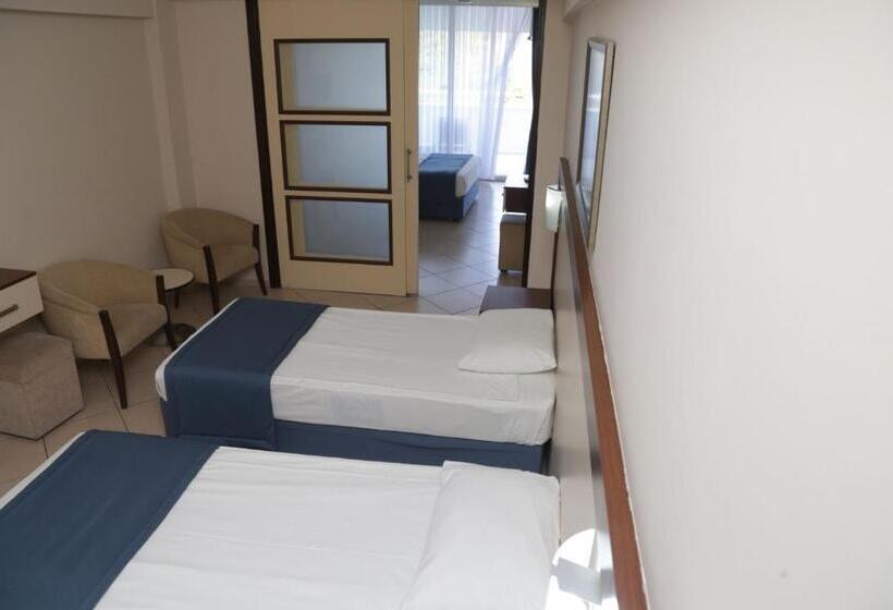 Batıhan Beach Resort & Spa