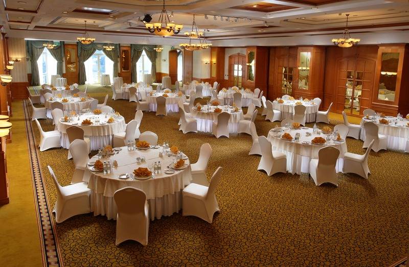 Knight Castle Hotel   Formerly Known As Carlton Palace