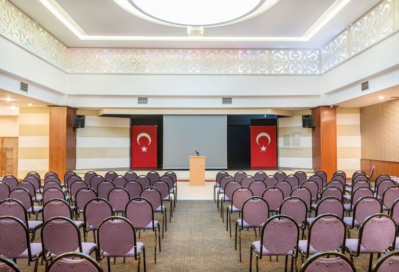 هتل Labranda Ephesus Princess - All Inclusive