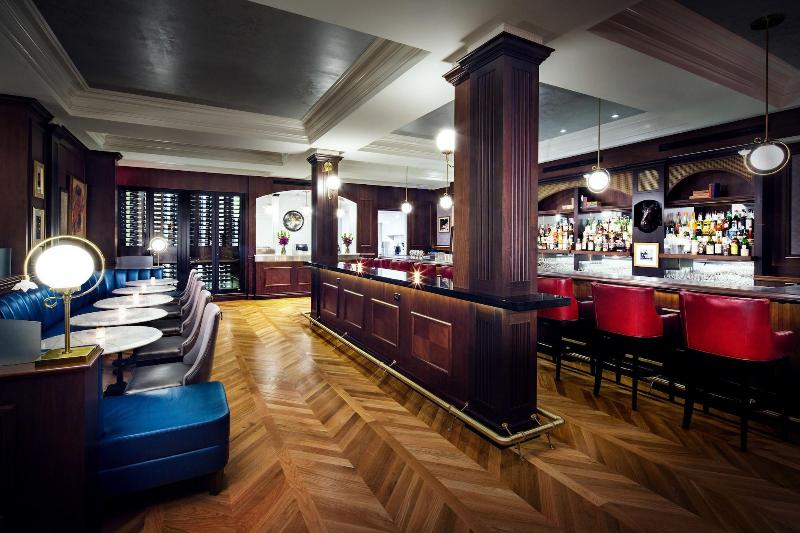 هتل The Adelphi