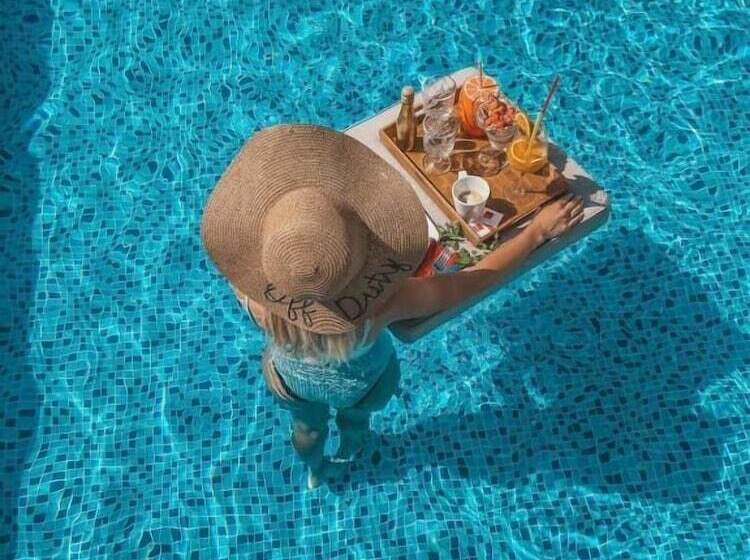 هتل Agava Lux Rooms&pool