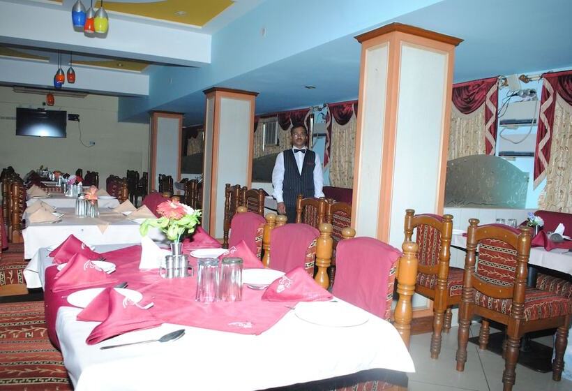 בית מלון כפרי Pancharatna Paradise