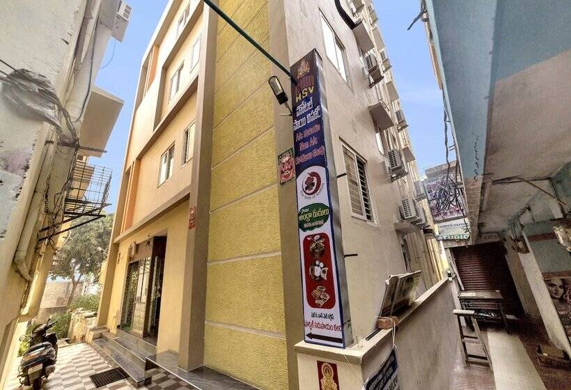 هتل Sai Vihar By Oyo Rooms