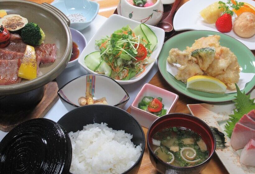 فندق Tsurusaki