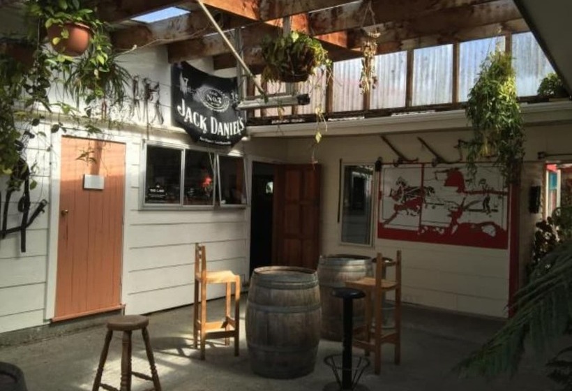 بنسيون Kokatahi Valley Country Inn