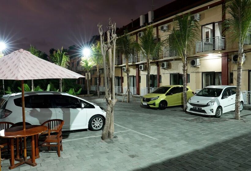 تختخواب و صبحانه North Wing Canggu Resort