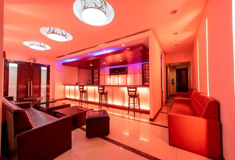 호텔 Capital O 176 Bliss